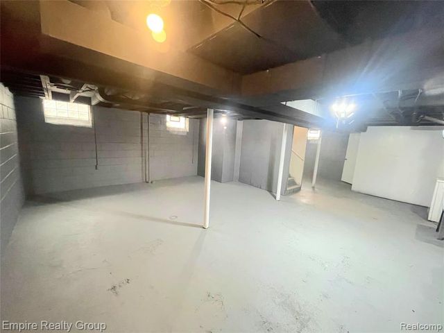 6037 Piedmont Street, Detroit, MI 48228