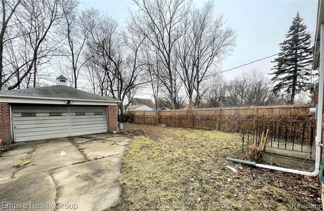 6037 Piedmont Street, Detroit, MI 48228