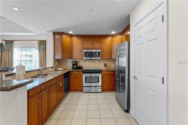 1106 SUNSET VIEW CIRCLE 304, Reunion, FL 34747
