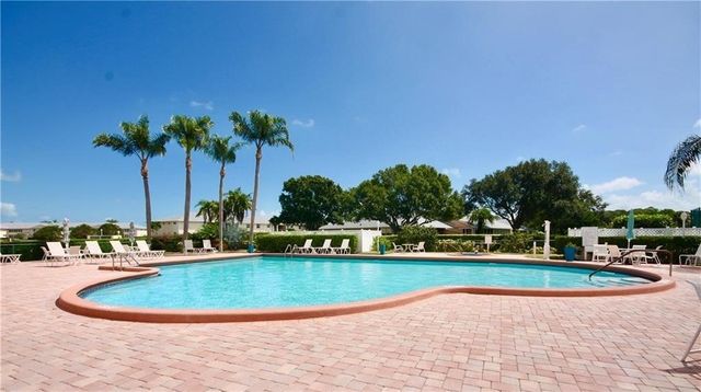 720 Lake Orchid Circle 201, Vero Beach, FL 32962