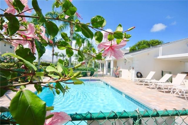 720 Lake Orchid Circle 201, Vero Beach, FL 32962