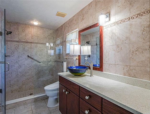 720 Lake Orchid Circle 201, Vero Beach, FL 32962