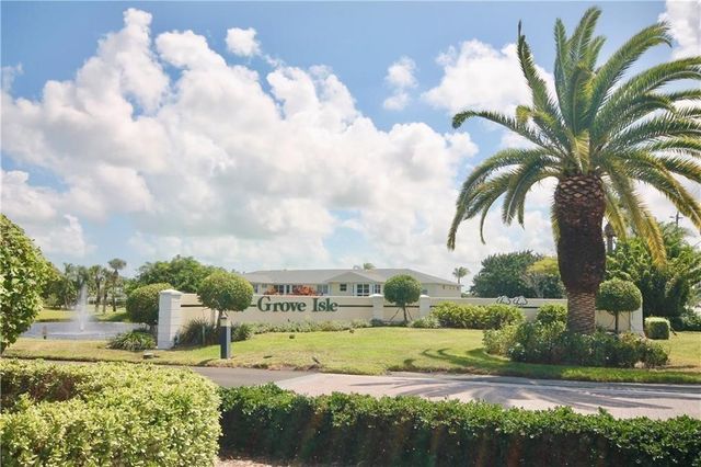 720 Lake Orchid Circle 201, Vero Beach, FL 32962