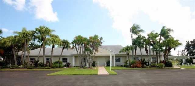 720 Lake Orchid Circle 201, Vero Beach, FL 32962