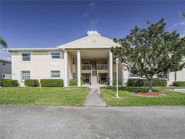 720 Lake Orchid Circle 201, Vero Beach, FL 32962