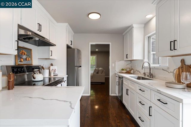 141 Del Mar Dr., Salinas, CA 93901