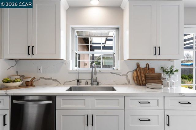 141 Del Mar Dr., Salinas, CA 93901