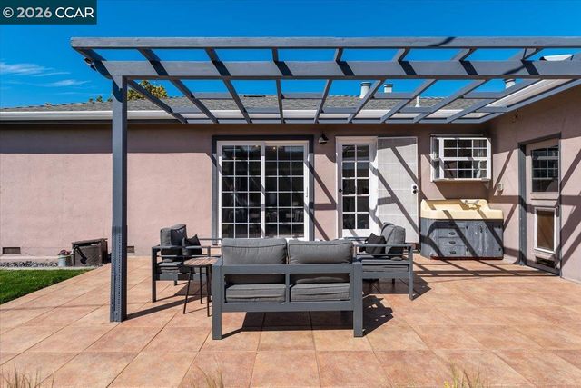 141 Del Mar Dr., Salinas, CA 93901