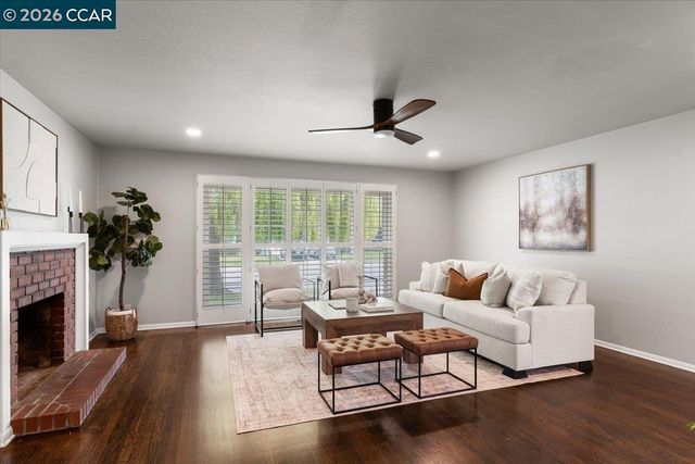 141 Del Mar Dr., Salinas, CA 93901