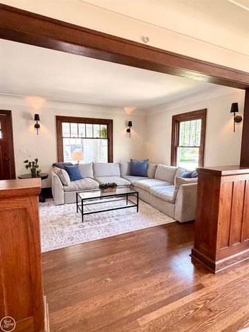 452 Maple Street, Plymouth, MI 48170
