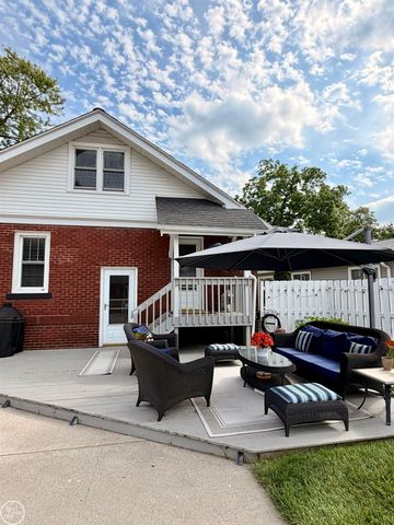 452 Maple Street, Plymouth, MI 48170