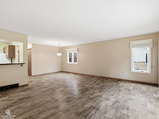 7262 Lakeshore Road, Lakeport, MI 48059