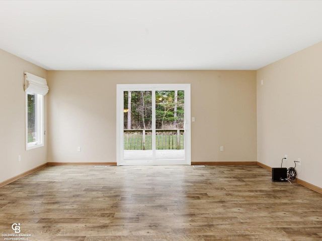 7262 Lakeshore Road, Lakeport, MI 48059