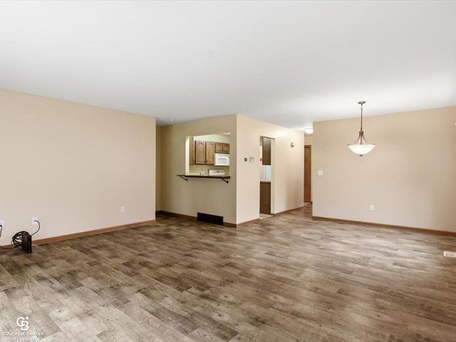 7262 Lakeshore Road, Lakeport, MI 48059