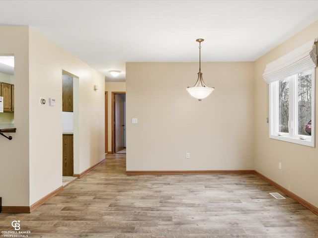 7262 Lakeshore Road, Lakeport, MI 48059