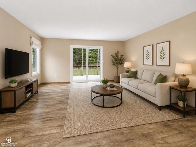 7262 Lakeshore Road, Lakeport, MI 48059