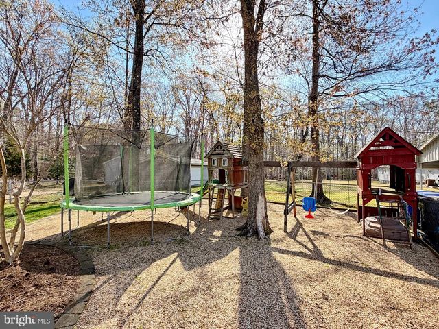 9486 CANARY DR, Bel Alton, MD 20611