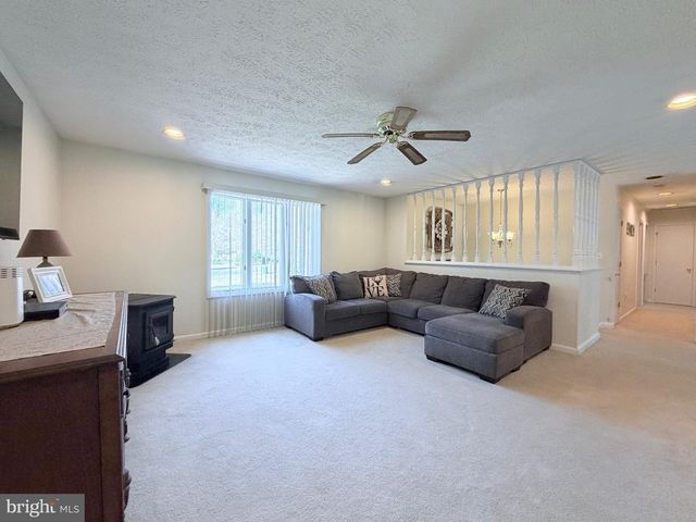 9486 CANARY DR, Bel Alton, MD 20611