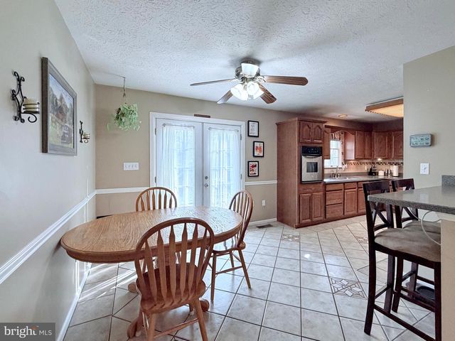 9486 CANARY DR, Bel Alton, MD 20611