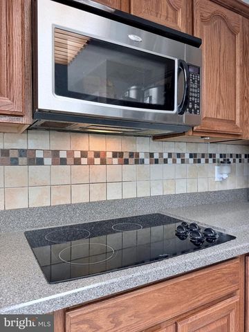 9486 CANARY DR, Bel Alton, MD 20611