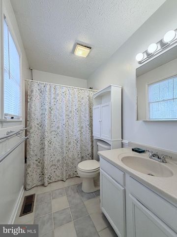 9486 CANARY DR, Bel Alton, MD 20611