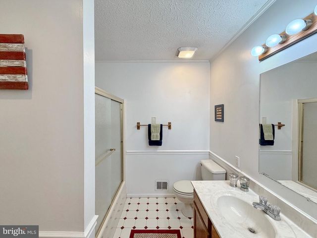 9486 CANARY DR, Bel Alton, MD 20611