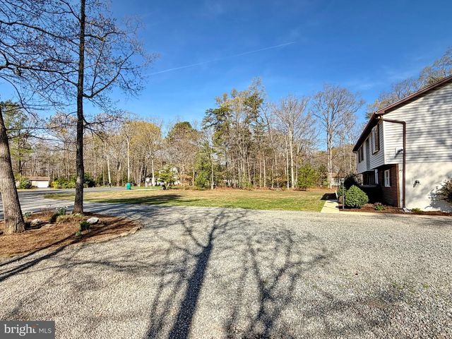 9486 CANARY DR, Bel Alton, MD 20611