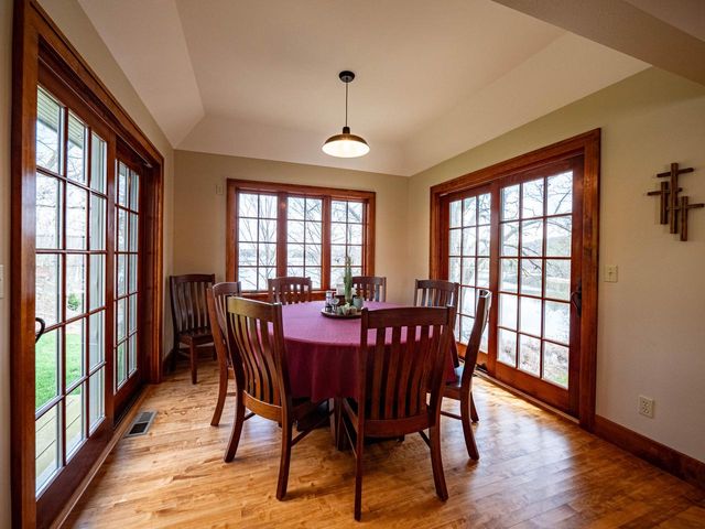 W289N7940 Park DRIVE, Hartland, WI 53029