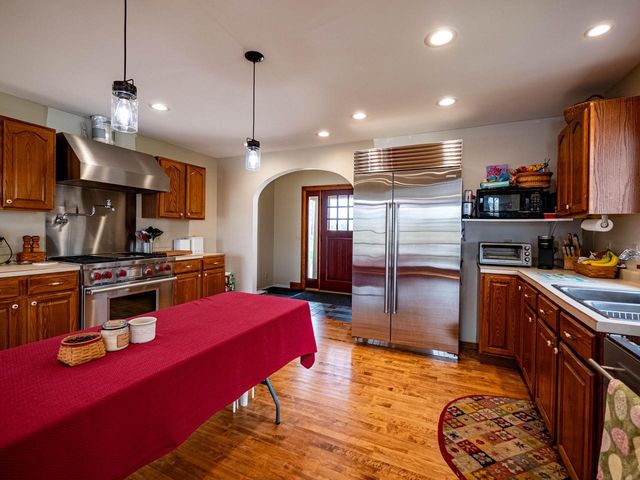 W289N7940 Park DRIVE, Hartland, WI 53029