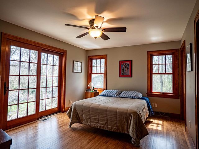 W289N7940 Park DRIVE, Hartland, WI 53029