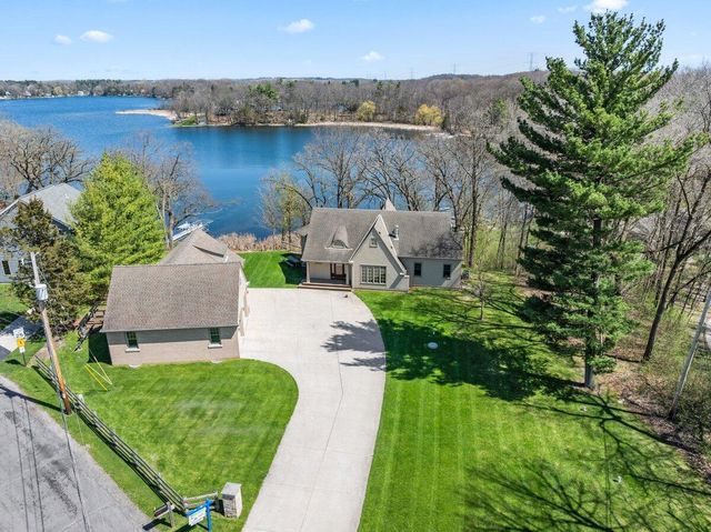 W289N7940 Park DRIVE, Hartland, WI 53029