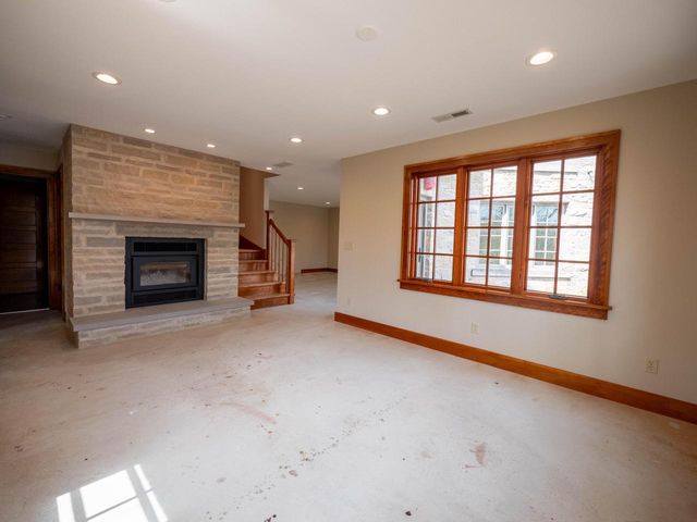 W289N7940 Park DRIVE, Hartland, WI 53029