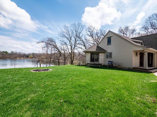 W289N7940 Park DRIVE, Hartland, WI 53029