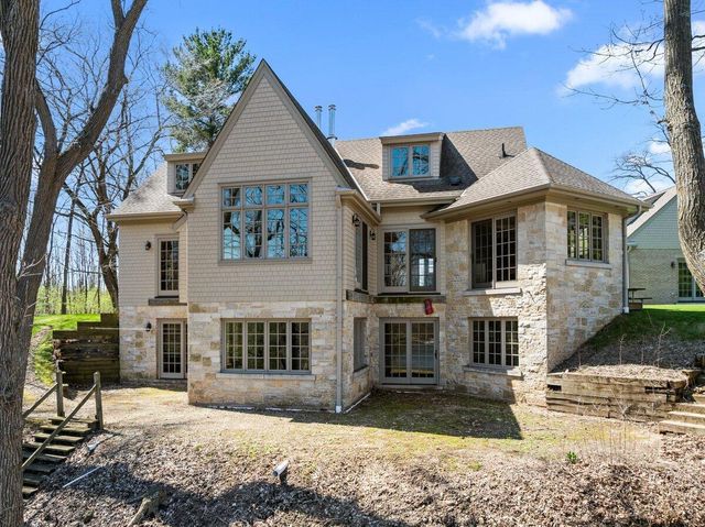 W289N7940 Park DRIVE, Hartland, WI 53029