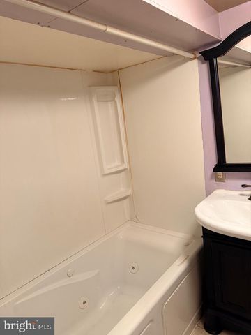 2638 E FEDERAL ST, Baltimore, MD 21213