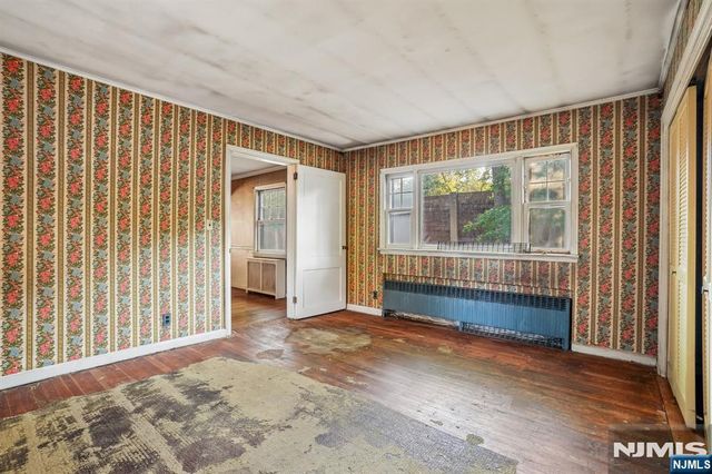 914 Washington Avenue, Ho-ho-kus, NJ 07423