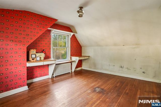 914 Washington Avenue, Ho-ho-kus, NJ 07423