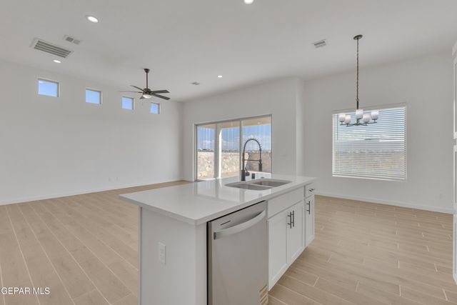 12716 MIDDLESBROUGH Avenue, Horizon City, TX 79928