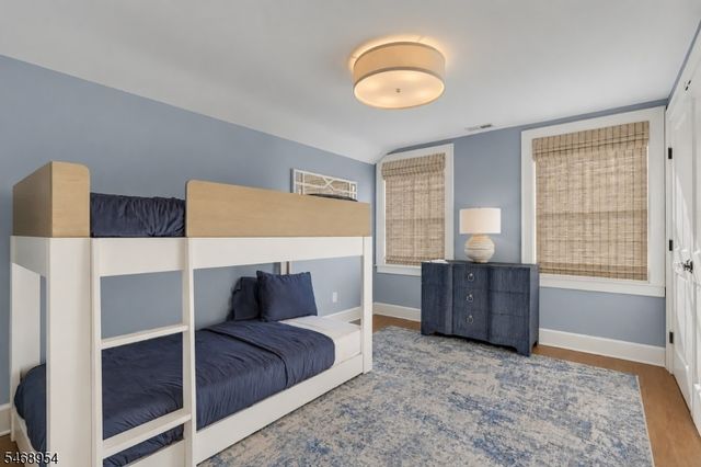 37 Fairview Ave, Summit City, NJ 07901