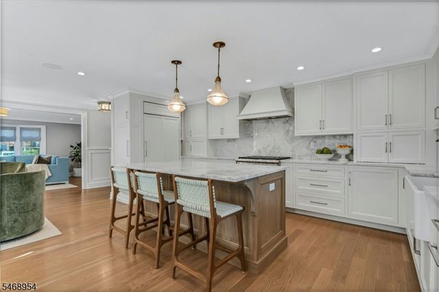 37 Fairview Ave, Summit City, NJ 07901