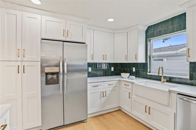 1255 E LAZY LAKE ROAD, Dunedin, FL 34698