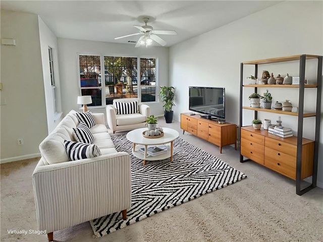 2421 Brianna Drive, Hampton, GA 30228