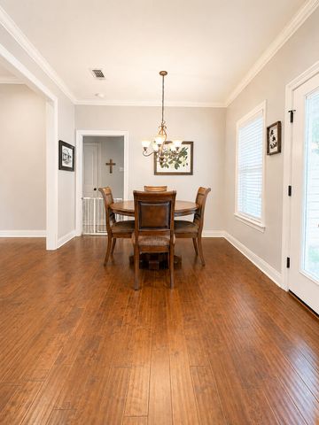 27 W Sycamore, Sumrall, MS 39482