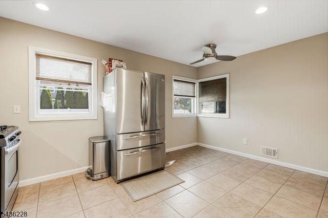 420 Decatur Ave, Middlesex Boro, NJ 08846