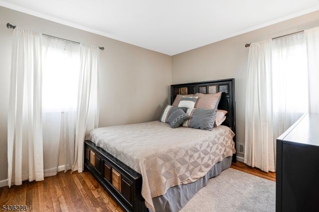 420 Decatur Ave, Middlesex Boro, NJ 08846