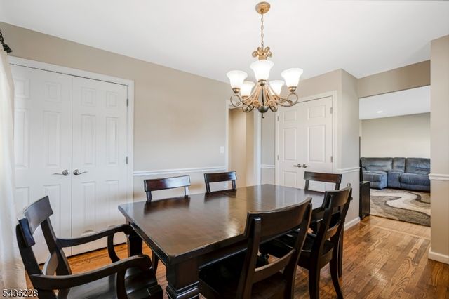 420 Decatur Ave, Middlesex Boro, NJ 08846