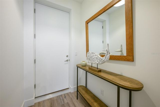 1703 N TAMIAMI TRAIL 207, Sarasota, FL 34234