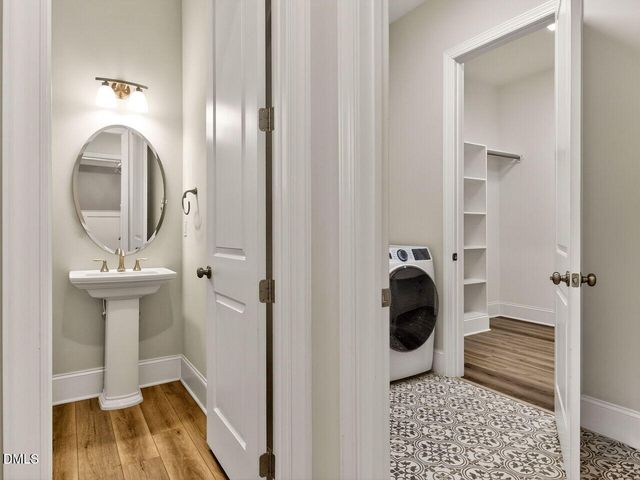 1513 Armscroft Lane, Apex, NC 27502