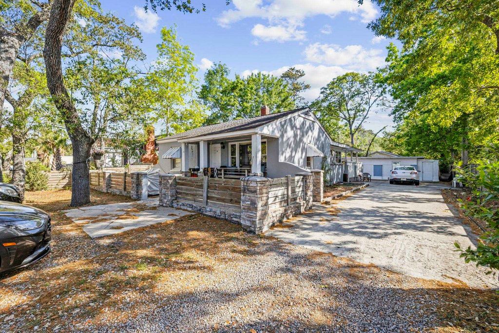 606 18th Ave. N, Myrtle Beach, SC 29577