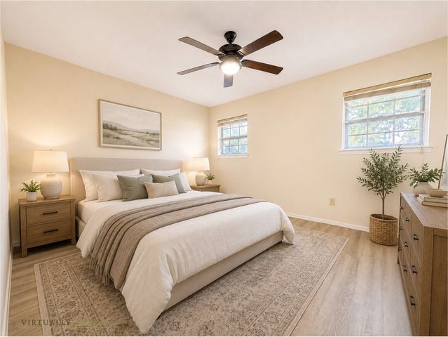 2025 Meadow Glen, Irving, TX 75060